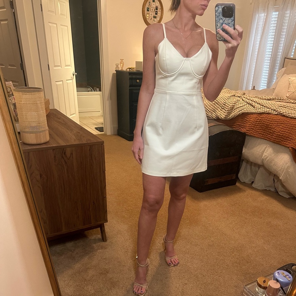 Chic White Mini Dress
